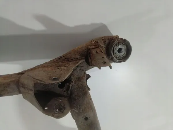 AUDI A6 C6 3.2 Combi Supporto Posteriore Sospensione 4F0505235AJ image 4