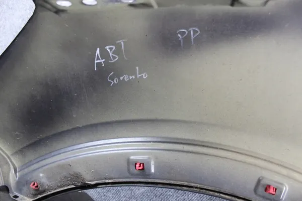 KIA SORENTO 2014-2020 Höger Framskärm OEM 66321C5000 image 5