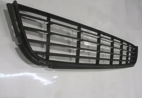 Griglia anteriore VW Golf VI 5K0853677A image 2
