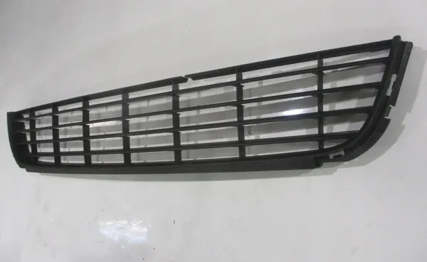 Griglia anteriore VW Golf VI 5K0853677A image 3