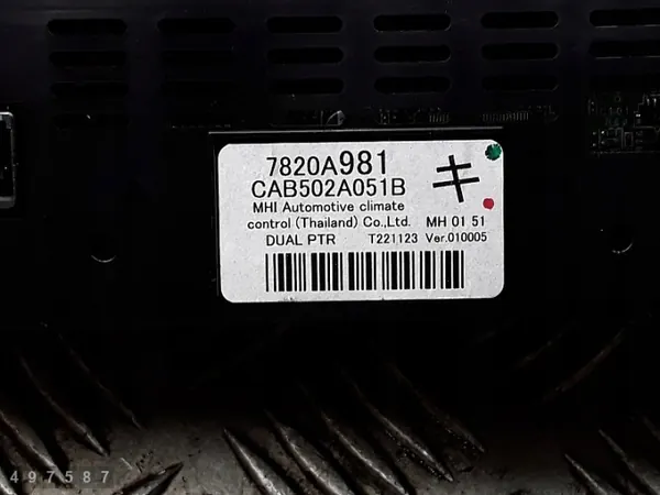 Módulo controle AC Mitsubishi Eclipse Cross OEM 7820a981 image 4