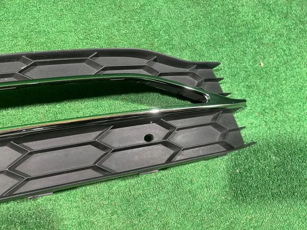 Griglia paraurti anteriore destra SKODA SUPERB III 3V0853666B image 5