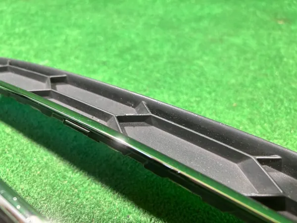 Griglia paraurti anteriore destra SKODA SUPERB III 3V0853666B image 9