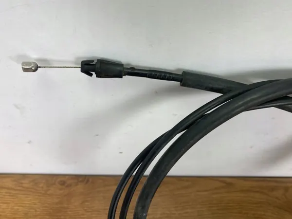 Fecho capô Ford Mustang VII OEM PR3B16B975AAPI image 6