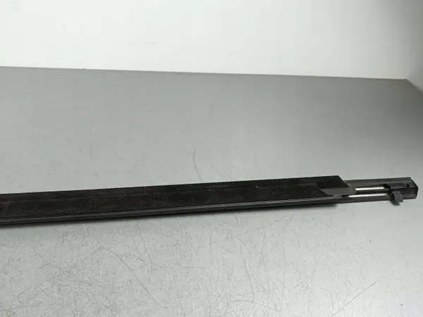 Subaru Forester Heckscheibenleiste OEM FOB54751 image 6
