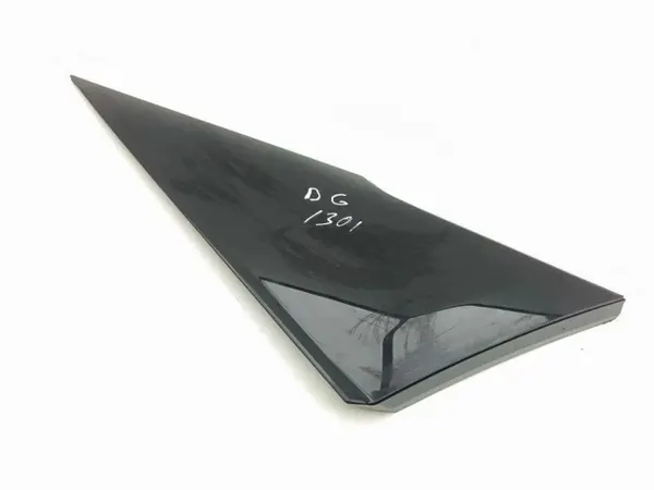 Pieza de acabado Toyota Prius OEM 6250547011 - Usado image 7