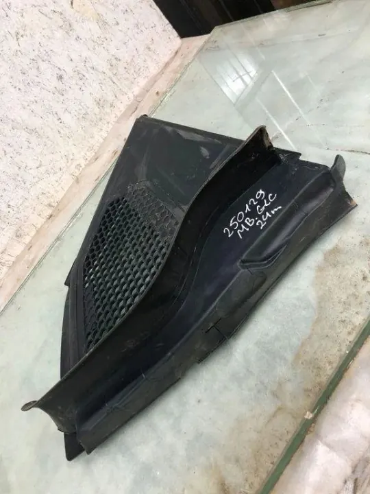 OEM A2548300500 Cubierta brazo limpiaparabrisas delantero Mercedes-Benz GLC image 2