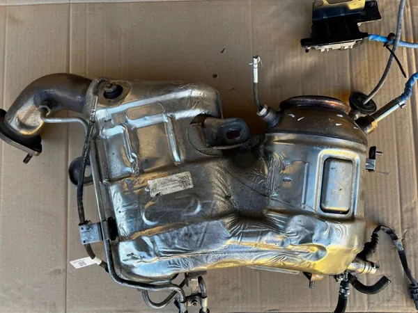 Catalyseur OEM 2545032X pour Jeep Compass image 3