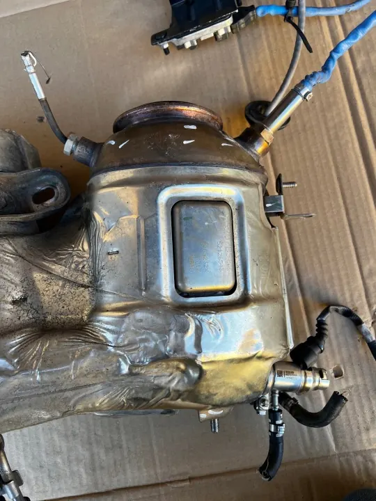 Catalyseur OEM 2545032X pour Jeep Compass image 8