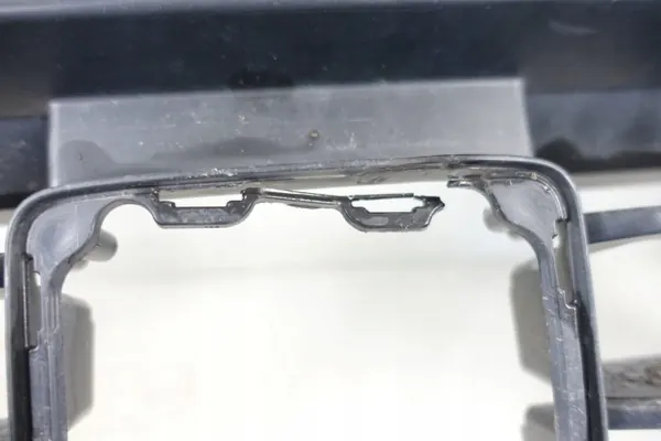 Etupuskuri OEM 7172164R0 Suzuki SX4:lle 2016-2021 image 4