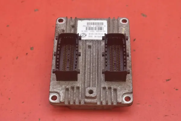 Unité de contrôle moteur Fiat 500 1.2 8V 51847332 image 2