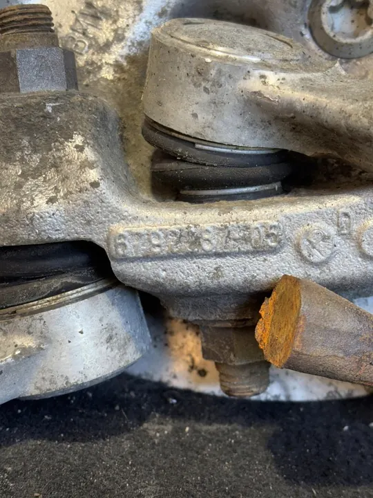 BMW F30 F31 Snodo Anteriore Sinistro 6852991 image 3