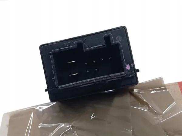 Brandstofpompregelaar OEM 1K0906093F VW Golf Plus image 3