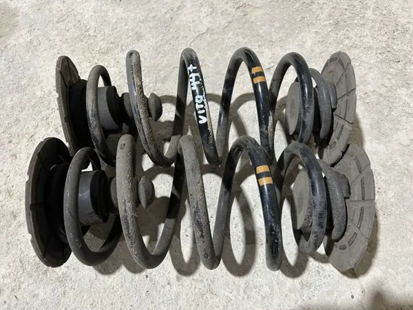 Muelles traseros Mercedes VITO 447 con gomas OEM ghjVITO447aa image 2
