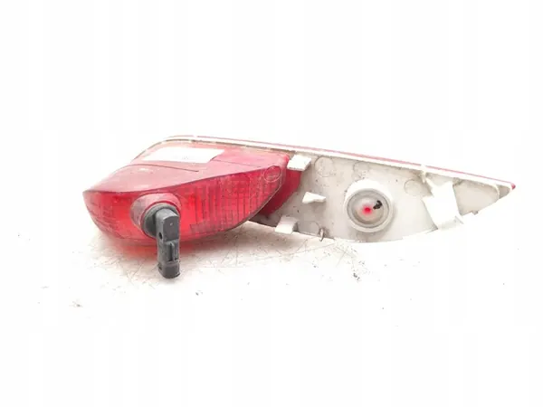 Volvo V40 Luz de Neblina Traseira Direita 2017 Hatchback D2 OEM 31395551 image 3