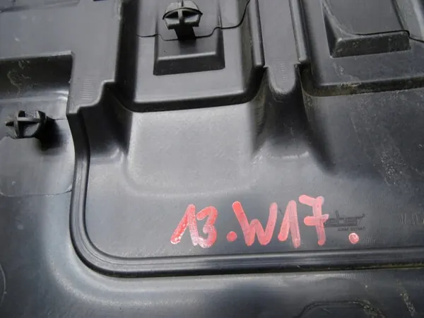 Bovenste Motorafdekking OEM 04L103925Q VW Passat B8 image 5