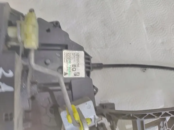 Opel Dörrlås 13258266 image 2