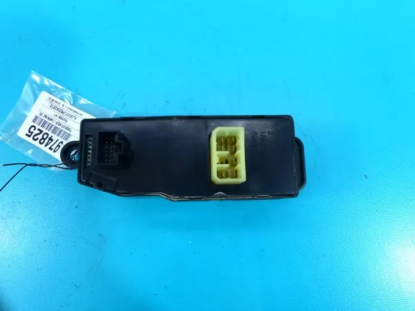 Raam Schakelaar Hyundai H1 OE 93570-4A000 image 4