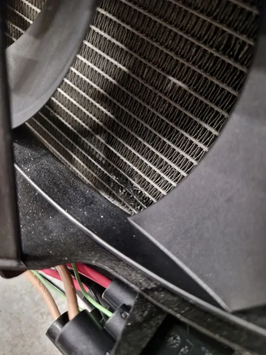 Conjunto de radiadores Audi RS6 RS7 2013- image 3