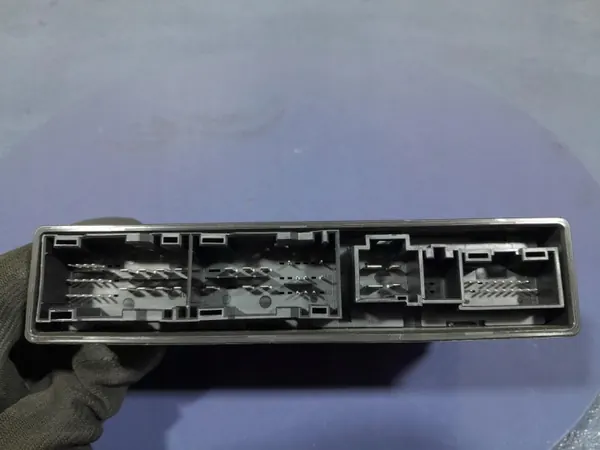 Unité de contrôle siège Audi Q7 II OEM 4M4959760E image 4