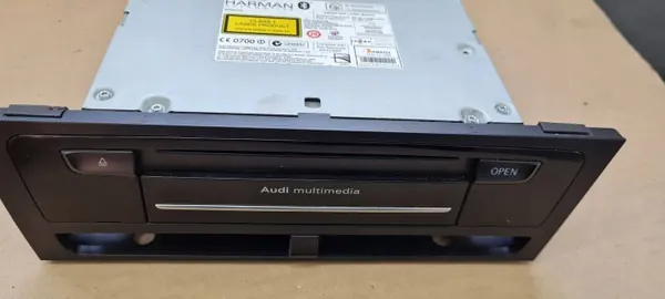Radio Audi OE avec navigation OEM 8R2035666B d'occasion image 7