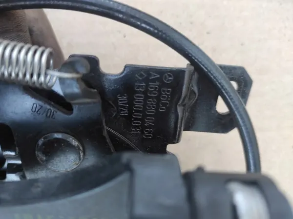 Verrou de capot Mercedes Classe A W169 OEM A1698800060 image 5