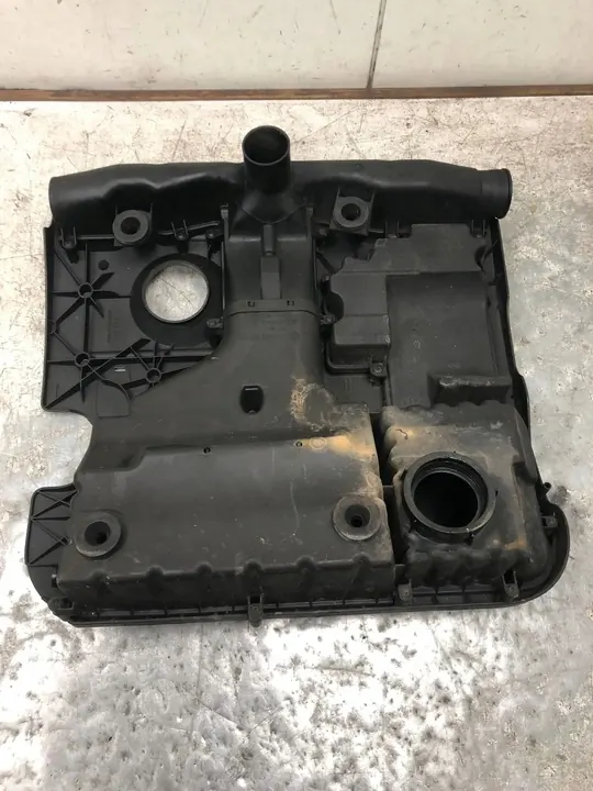 Moottorin suojus VW Golf IV image 4