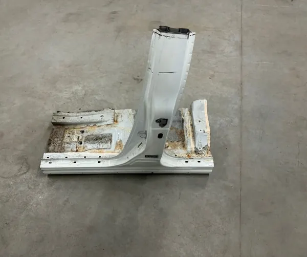 Pilier Central Gauche Infiniti QX60 OEM - Pièce OE Usagée image 3