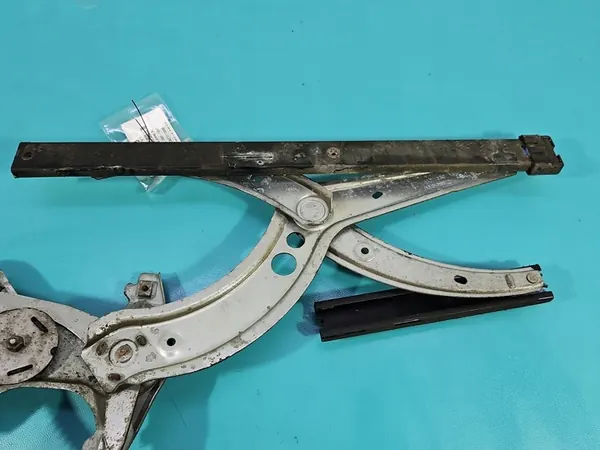 Elevador de vidro dianteiro direito VW Passat B4 15PIN 3A0959802 image 2