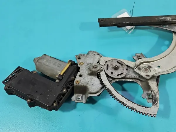 Elevador de vidro dianteiro direito VW Passat B4 15PIN 3A0959802 image 3