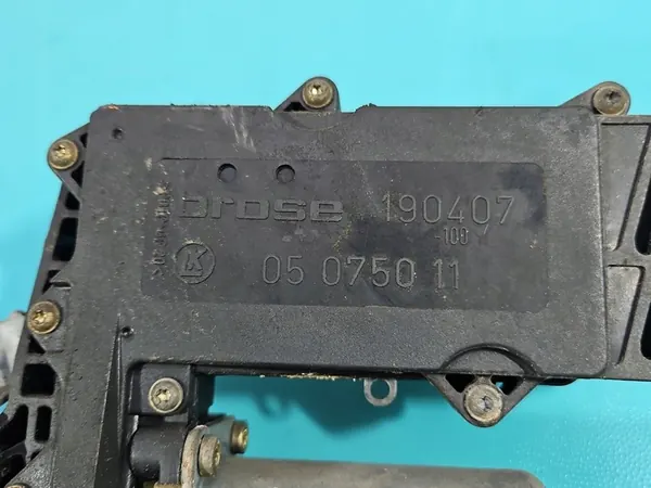 Elevador de vidro dianteiro direito VW Passat B4 15PIN 3A0959802 image 5