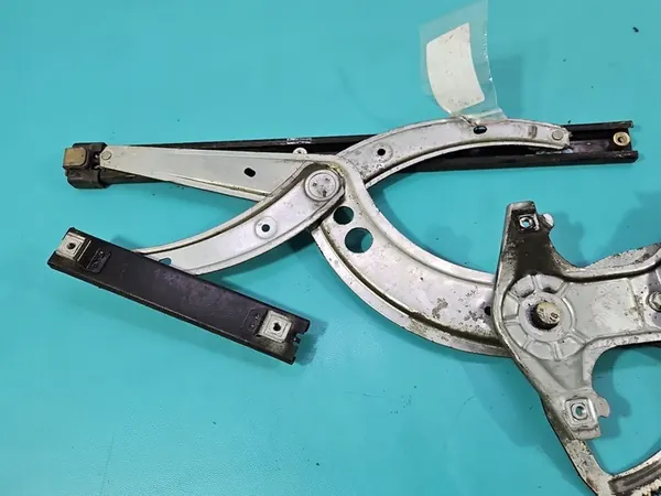 Elevador de vidro dianteiro direito VW Passat B4 15PIN 3A0959802 image 8