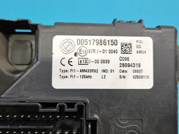 Zekeringkast Fiat Grande Punto OEM 00517986150 image 3