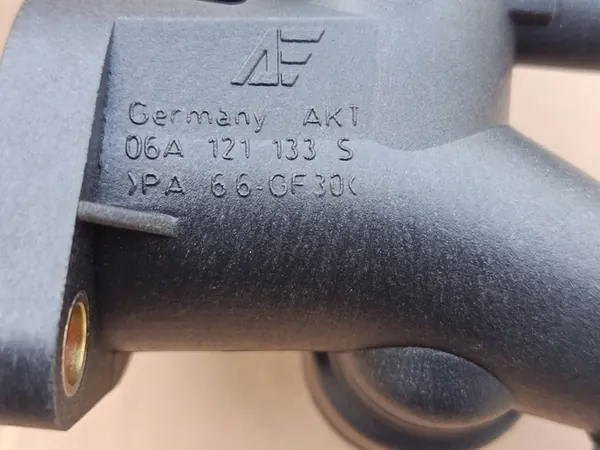 Tubería de refrigeración Volkswagen Sharan Alhambra 1.8T 06A121133S image 8