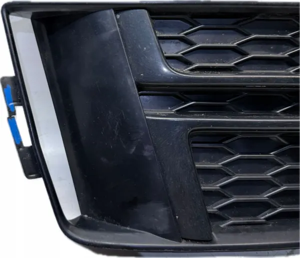Audi A4 B9 S-Line linke Frontstoßstangengitter 8W0807681F image 4