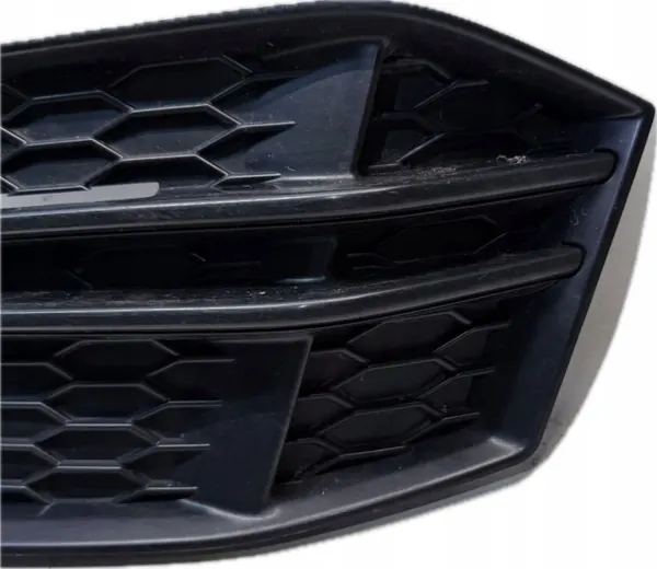Audi A4 B9 S-Line linke Frontstoßstangengitter 8W0807681F image 5
