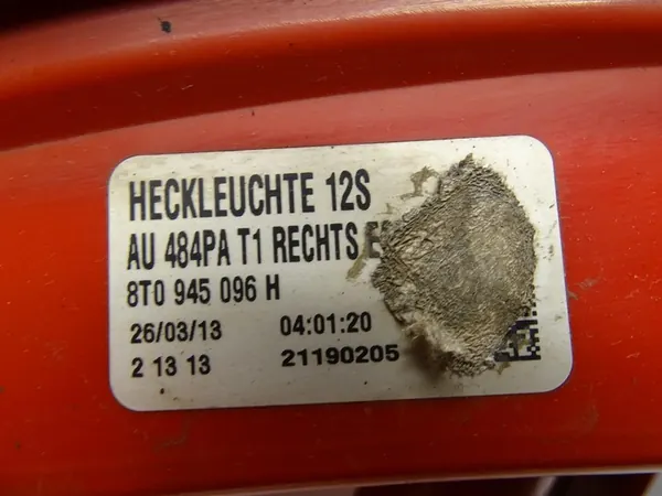 Luz trasera derecha Audi A5 8T Cabrio OEM 8T0945096H image 9