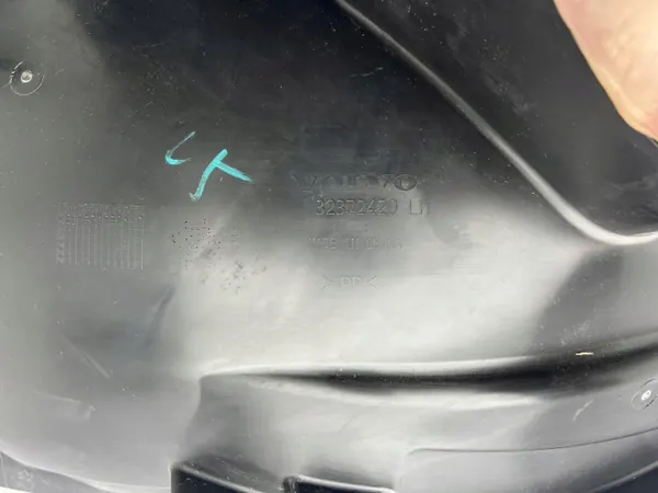 Aile avant gauche Volvo XC60 II OEM 32372420 image 5