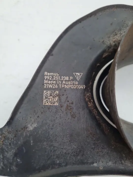 Porsche 911 992 avgasrörsspetsar set OEM 992251237P 992251238P image 4