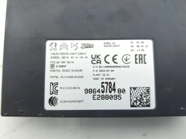 Module ECU éclairage OEM 9864578480 pour Opel Grandland image 8