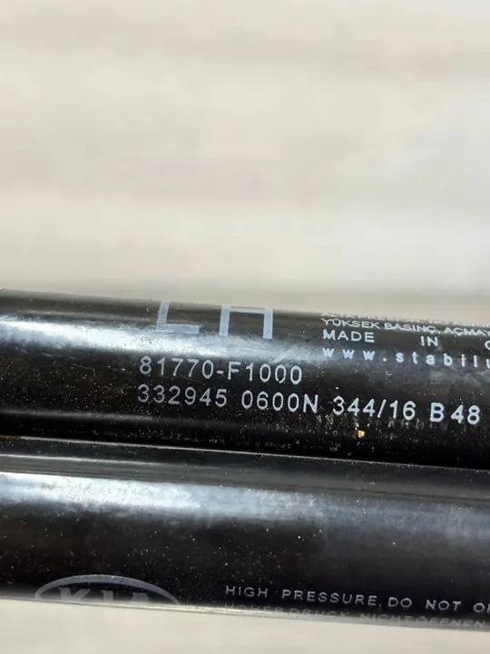 KIA SPORTAGE IV Bakluckans Aktuatorer Set 81770-F1000 81780-F1000 image 4