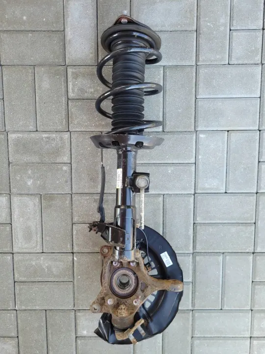 Oikea McPherson-jousitus OEM LUOA1856934 Toyota RAV4 image 4