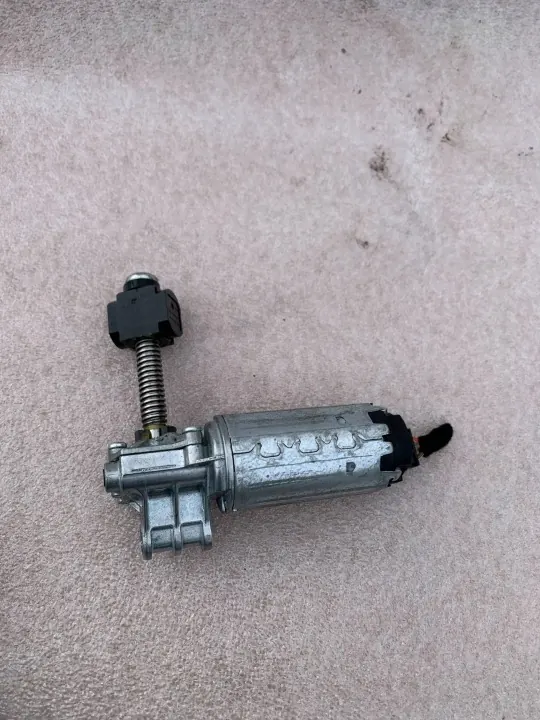 Moteur réglage siège OEM 4437269 pour Audi VW image 2