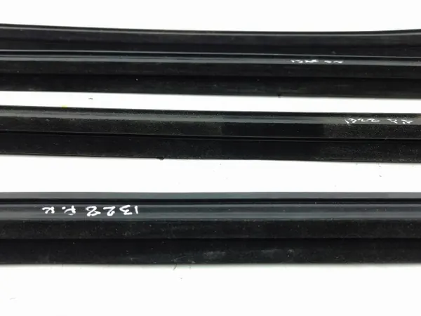 Junta de ventana delantera OEM 31848303 para Volvo S90/V90 image 3