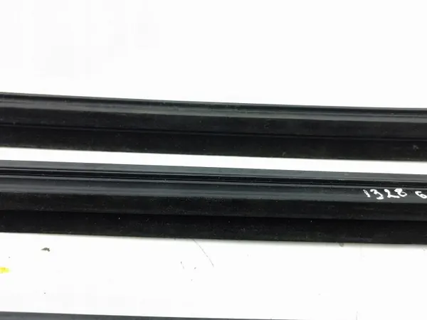 Junta de ventana delantera OEM 31848303 para Volvo S90/V90 image 6