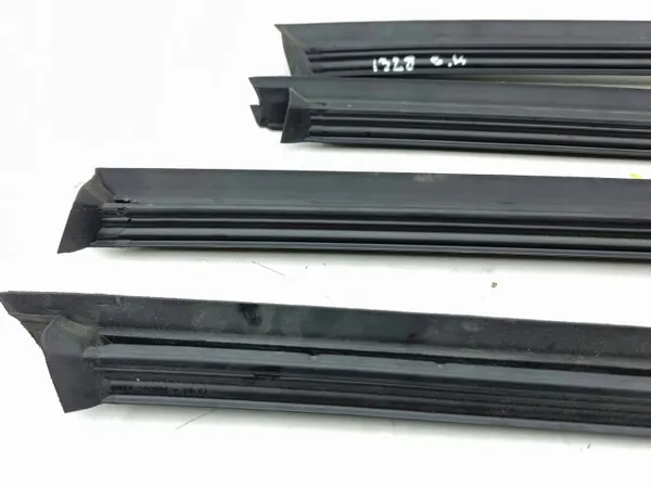 Junta de ventana delantera OEM 31848303 para Volvo S90/V90 image 9
