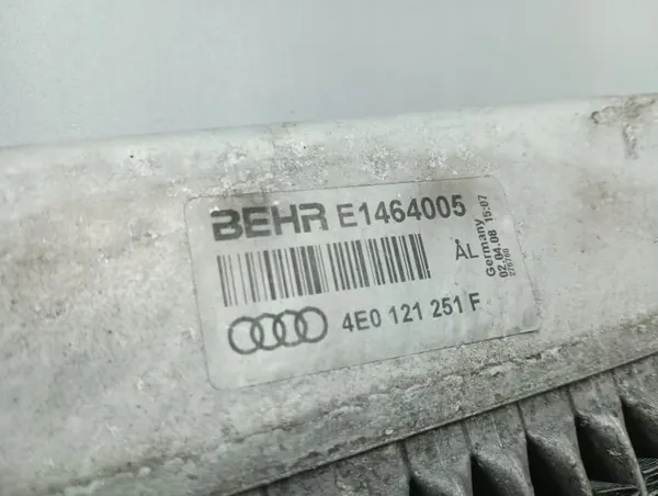 Audi OE 4E0121251F Vesijäähdytin - Käytetty image 3