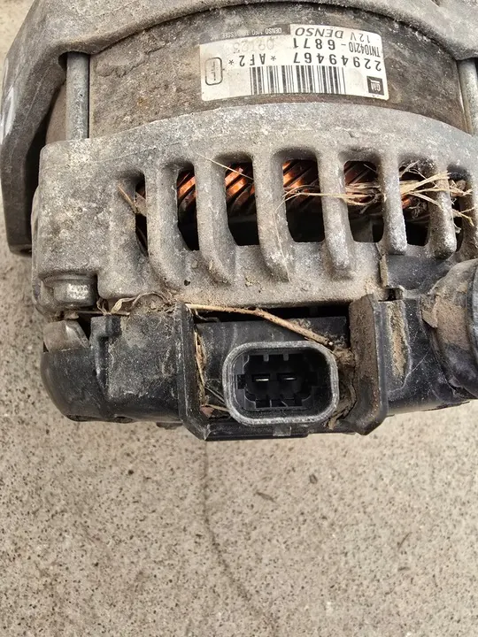 Vaihtovirtageneraattori Chevrolet 6.2 OE 22949467 image 7