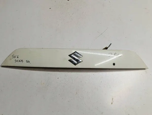OEM 8394161M2S4 Moldura Portão Suzuki SX4 S-Cross image 2