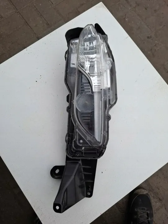 Halogeen linker koplamp OEM Halogen lewy zwykły Toyota YARIS CROSS emuscar image 2